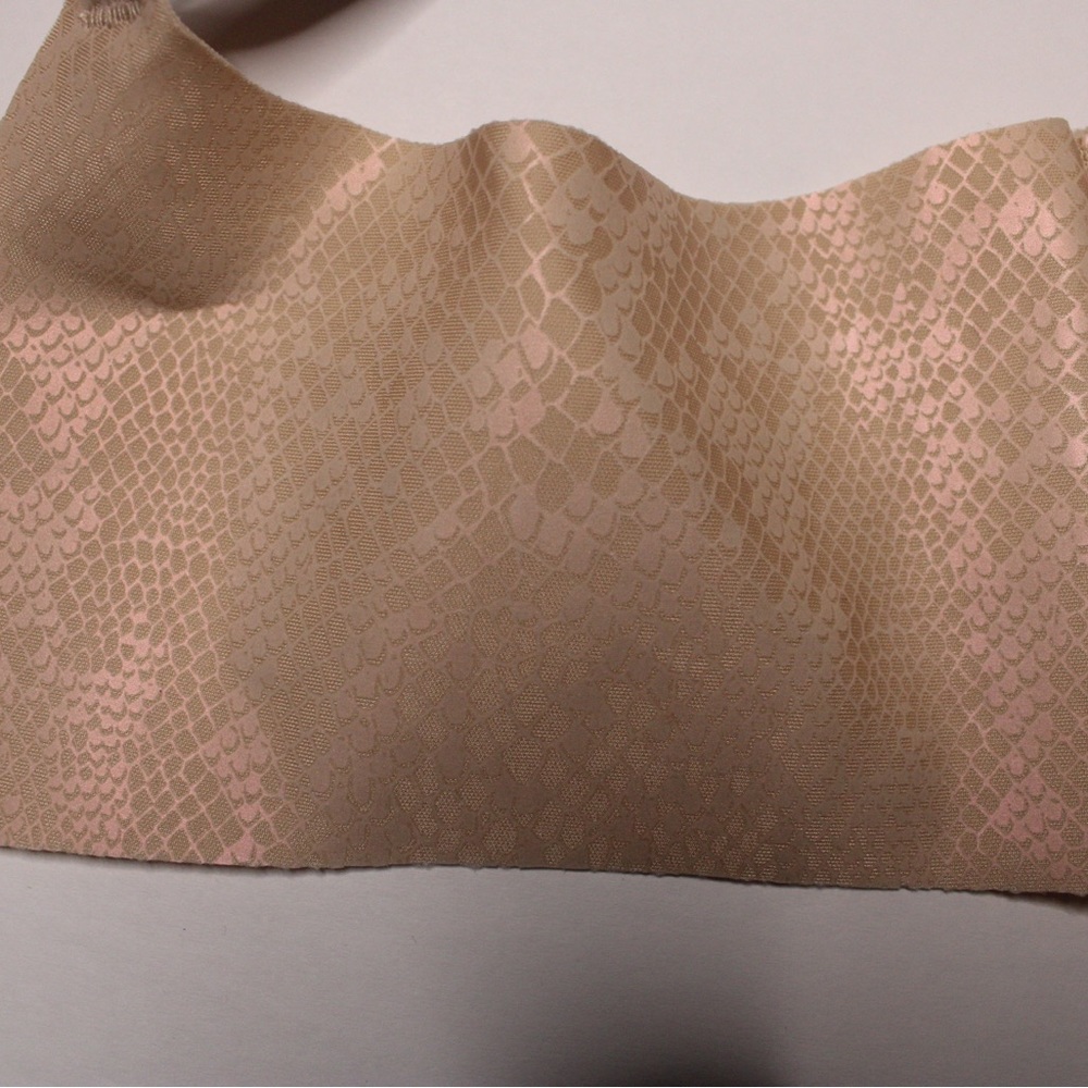 Victoria’s Secrets - Picture 3 of 8